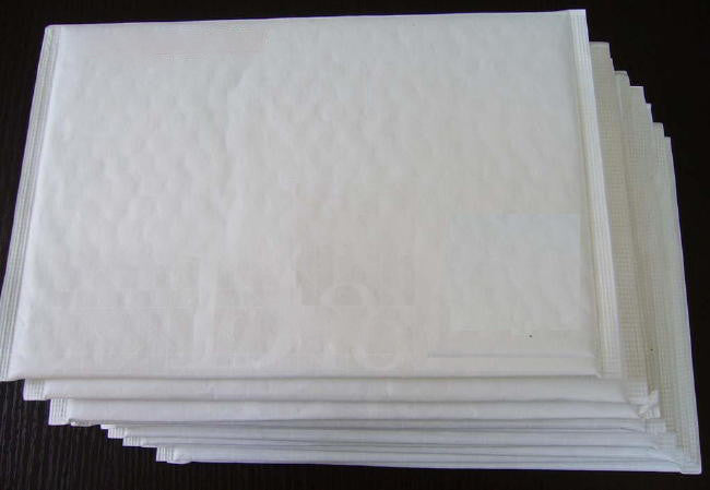 Bubble Padded Bag 36x30cm White Post Courier Shipping (100Pce)
