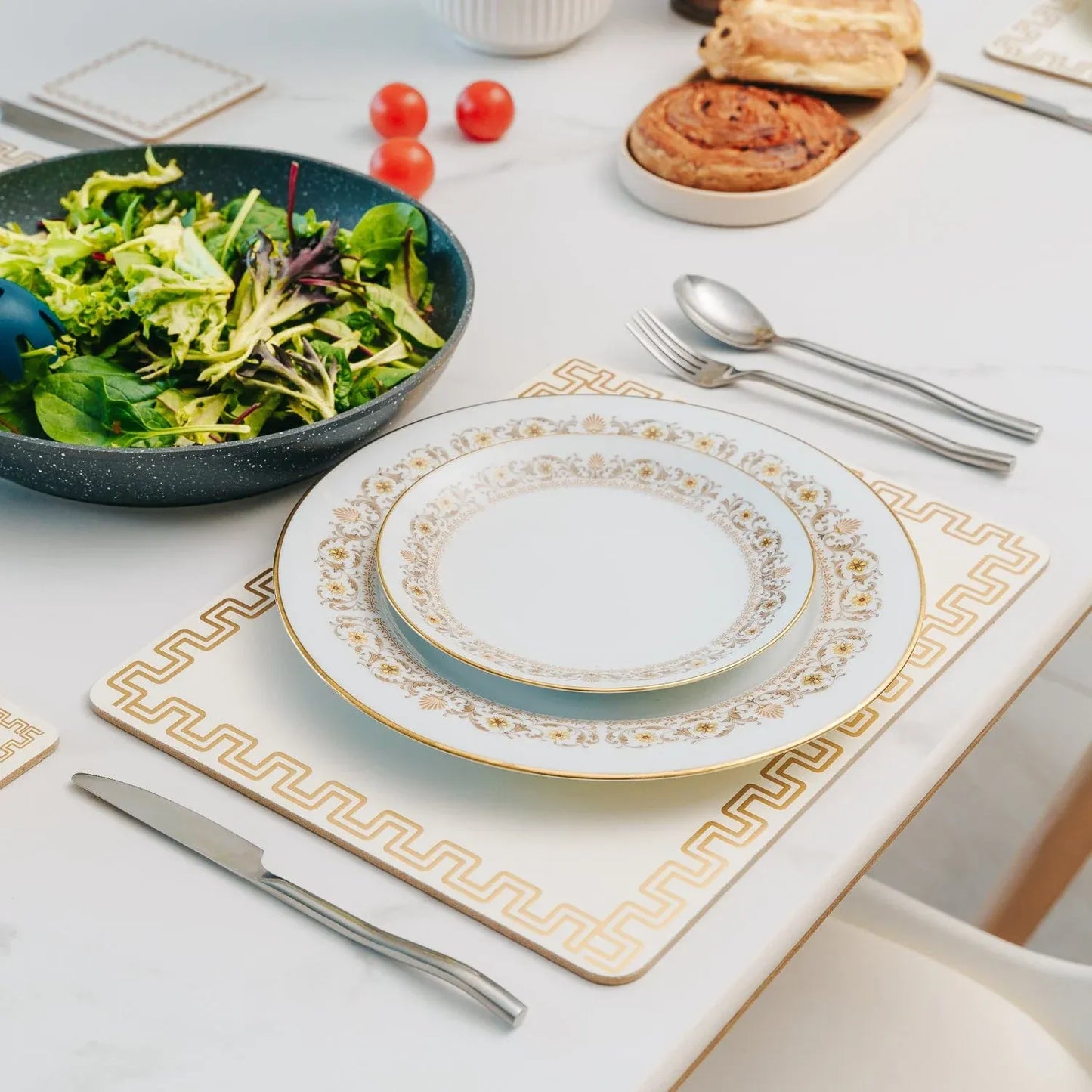 4 Pcs Clevinger MD Placemats Gold Border