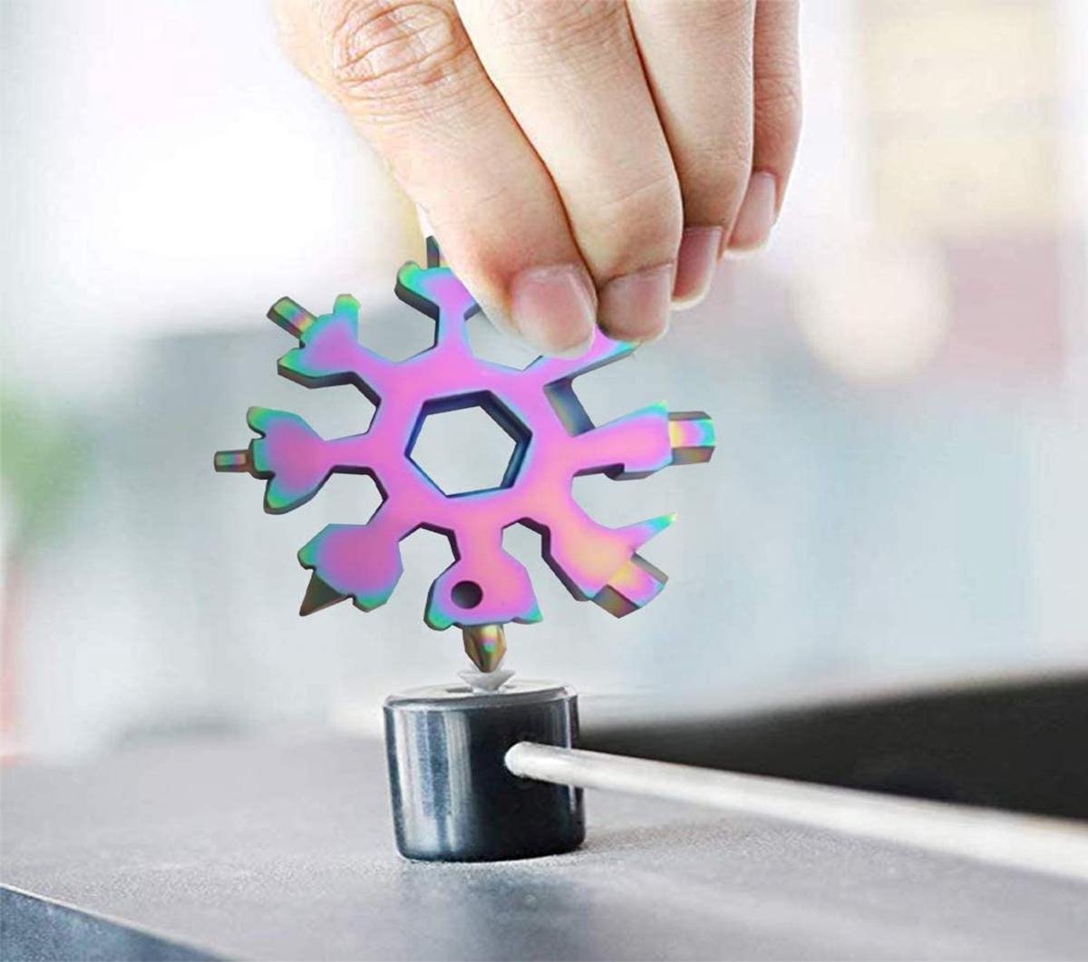 18-in-1 Snowflake Multitool - Ring Wrench - Allen Wrench - Screwdriver - Bottle Opener - Knife - Snowflake - Father's Day Gift Tip - Pearlescent / Colorful
