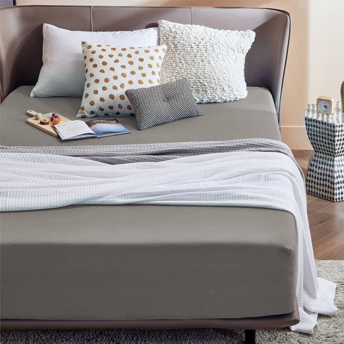 2000TC Hotel Quality Fitted Sheets - 2 Piece Fitted Sheets  -Breathable Bedding - Wrinkle, Fade, Stain Resistant- 16inch/40cm Deep Pocket Fitted Bed Sheets-Wrinkle and Fade Resistant,(Grey,Super King)