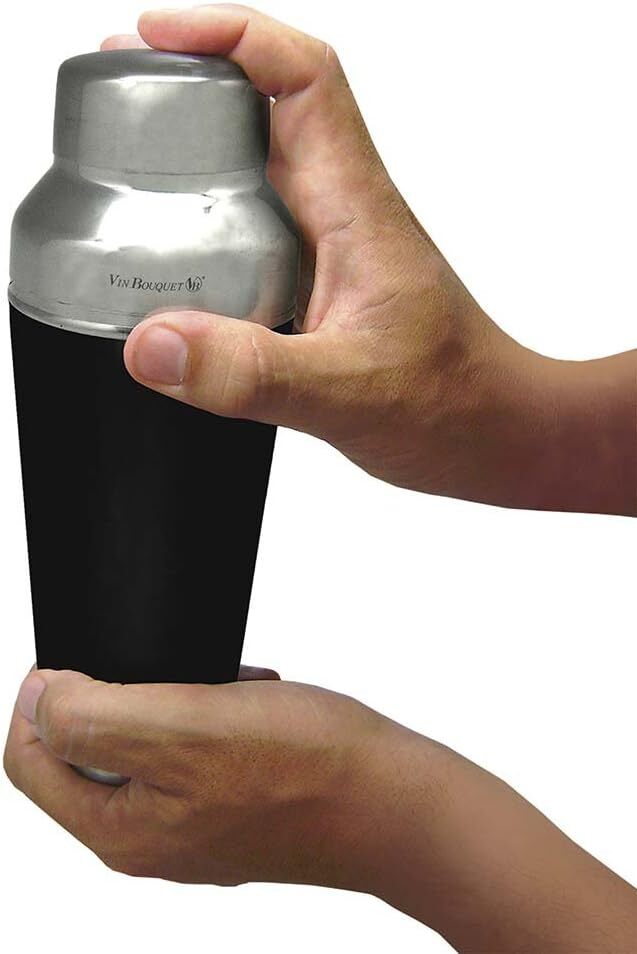 Vin Bouquet Cocktail Shaker with Strainer in Silver/Black