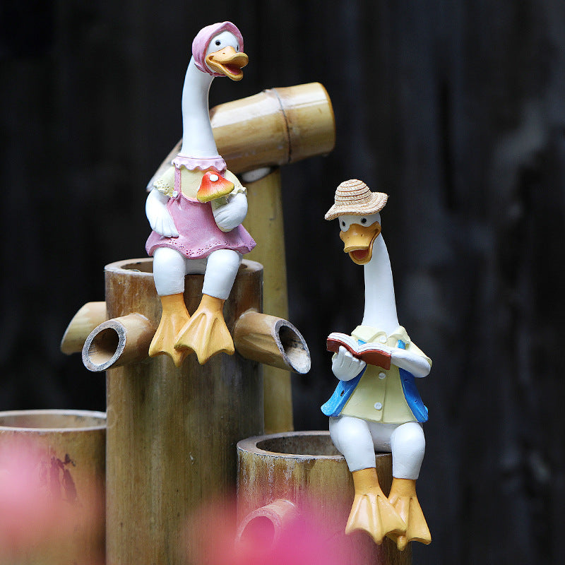 Garden Cartoon Reading Duck Couple Figurines